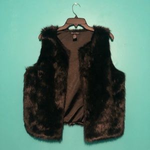 Fur vest